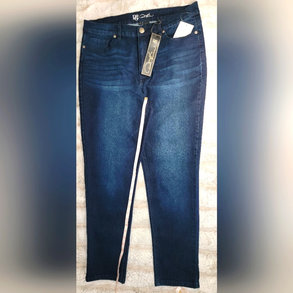 DG2 by Diane Gilman Vitual Stretch Denim Skinny Jeans size 16, Indigo